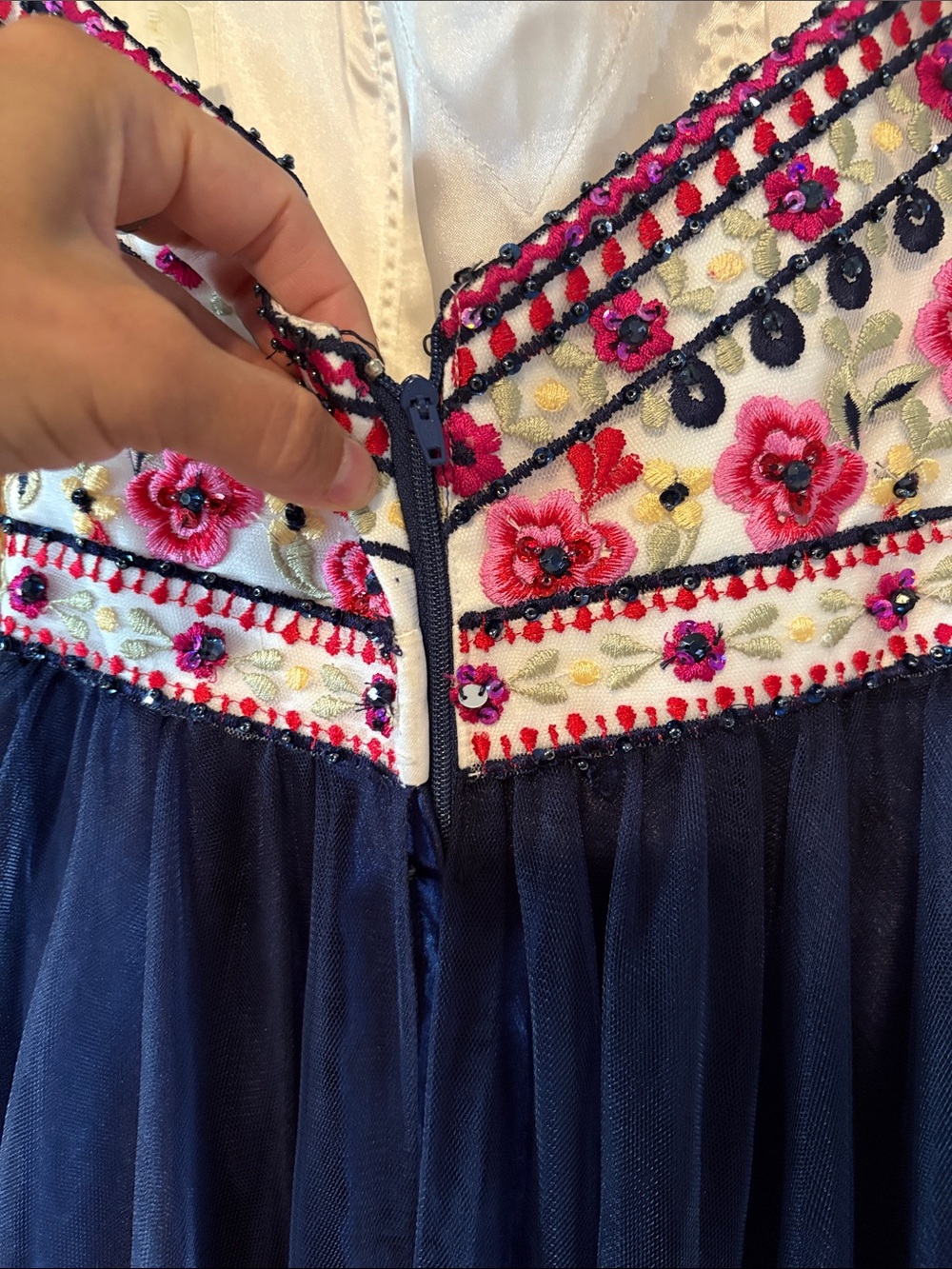Morilee Madeline Gardner Navy Tulle Prom Dress Floral Pink Embellished Bodice 00 - Picture 7 of 14